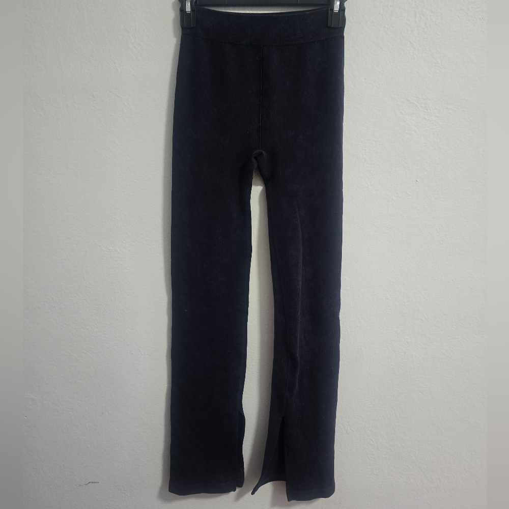 Fabletics Black Straight Leg Leggings With Slits